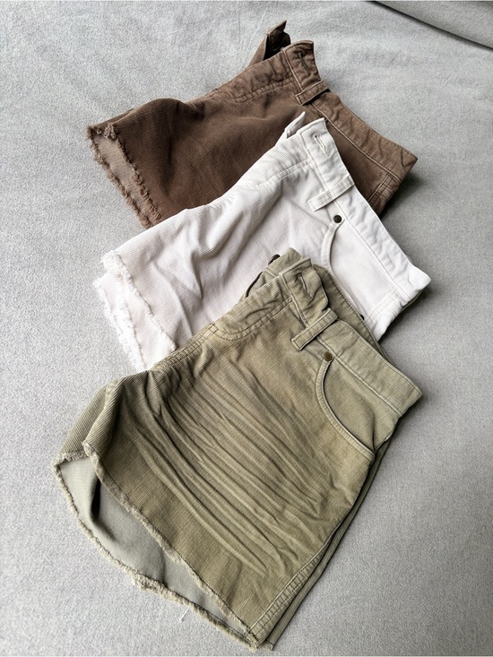 Carve Designs Pants - Carve Designs Lot of 3 Corduroy Oahu Shorts
